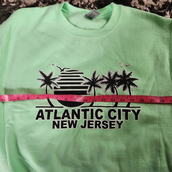Two NEW Atlantic City Sweaters - Picture 7 of 8